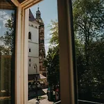Contessa Apartment *