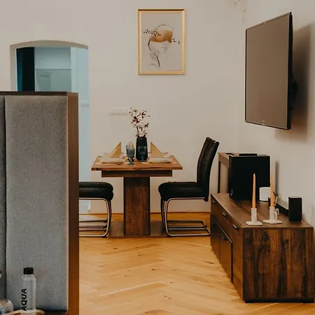 Contessa Apartment